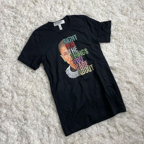 Ruth Bader Ginsburg T-shirt Short Sleeve Shirt - Picture 1 of 4